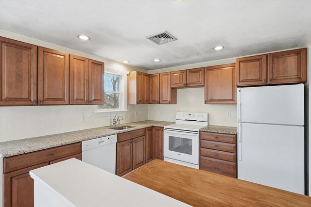 11 Larchmont Street, Lynn, MA 01904