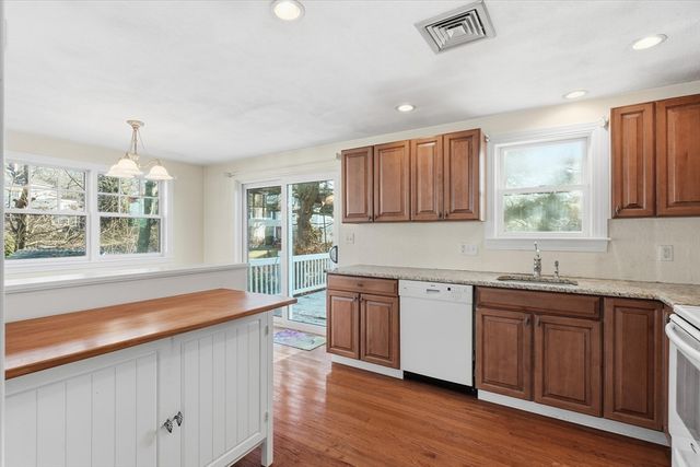 11 Larchmont Street, Lynn, MA 01904