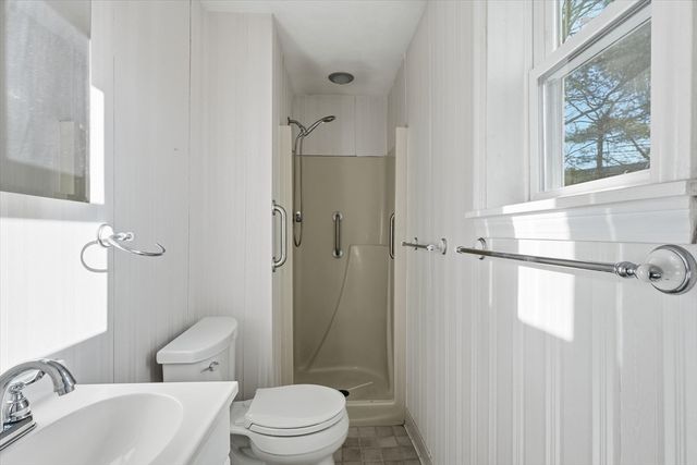 11 Larchmont Street, Lynn, MA 01904