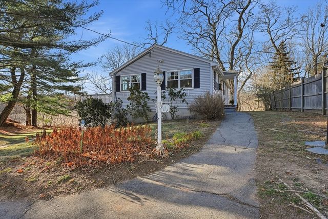 11 Larchmont Street, Lynn, MA 01904