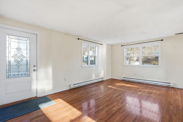 11 Larchmont Street, Lynn, MA 01904