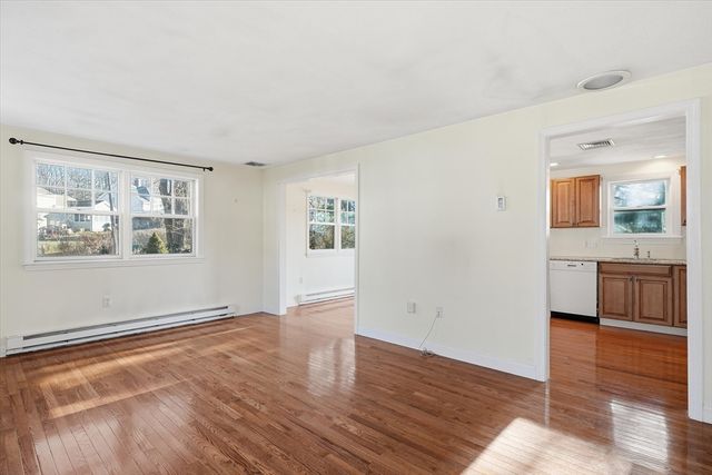 11 Larchmont Street, Lynn, MA 01904