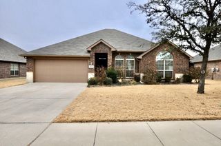 2212 Caroline Drive, Weatherford, TX 76087