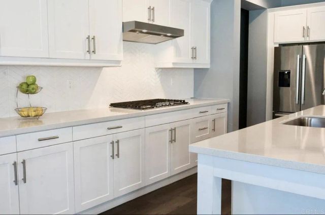 1564 Manzanita Hollows Lane, Vista, CA 92084