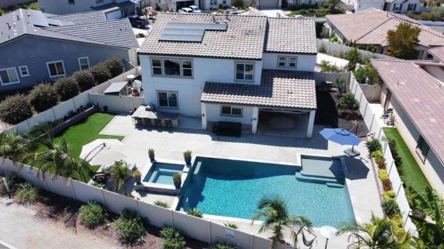 1564 Manzanita Hollows Lane, Vista, CA 92084