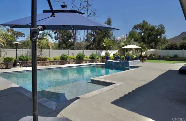 1564 Manzanita Hollows Lane, Vista, CA 92084