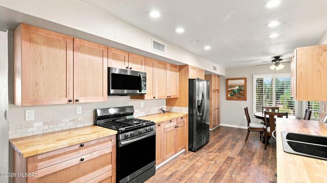 14348 N Sky Trail, Oro Valley, AZ 85755
