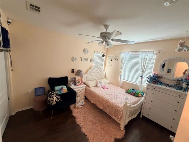 3927 Strand Way, Perris, CA 92571