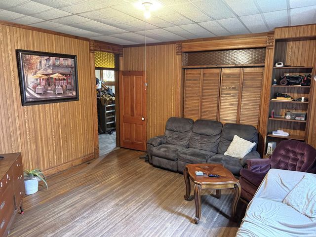 208 Morgan Street, Crawfordsville, IN 47933