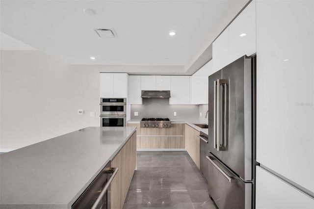 400 CENTRAL AVENUE 3002, St Petersburg, FL 33701