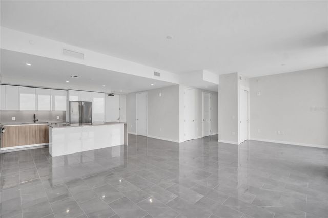 400 CENTRAL AVENUE 3002, St Petersburg, FL 33701