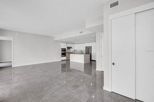 400 CENTRAL AVENUE 3002, St Petersburg, FL 33701