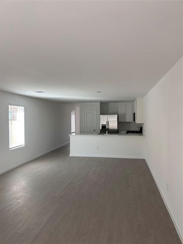 9010 Cape Birdland Drive, Baytown, TX 77521