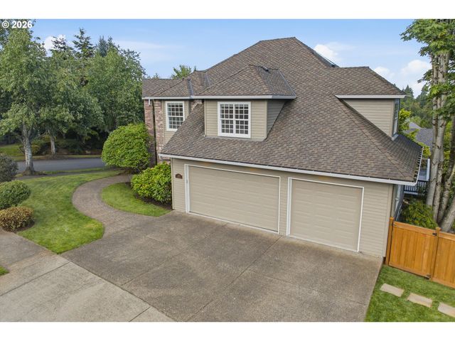 3390 CRESCENT Dr, West Linn, OR 97068