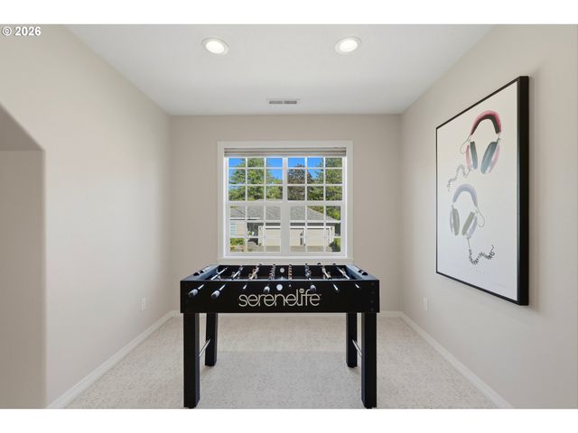 3390 CRESCENT Dr, West Linn, OR 97068