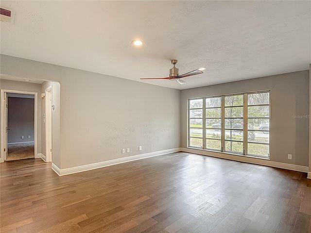 745 48TH AVENUE N, St Petersburg, FL 33703