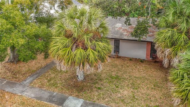745 48TH AVENUE N, St Petersburg, FL 33703