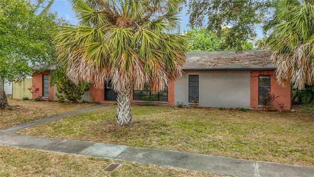 745 48TH AVENUE N, St Petersburg, FL 33703