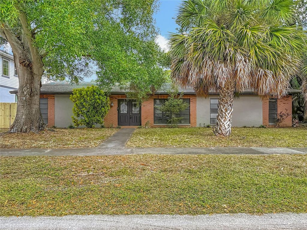 745 48TH AVENUE N, St Petersburg, FL 33703