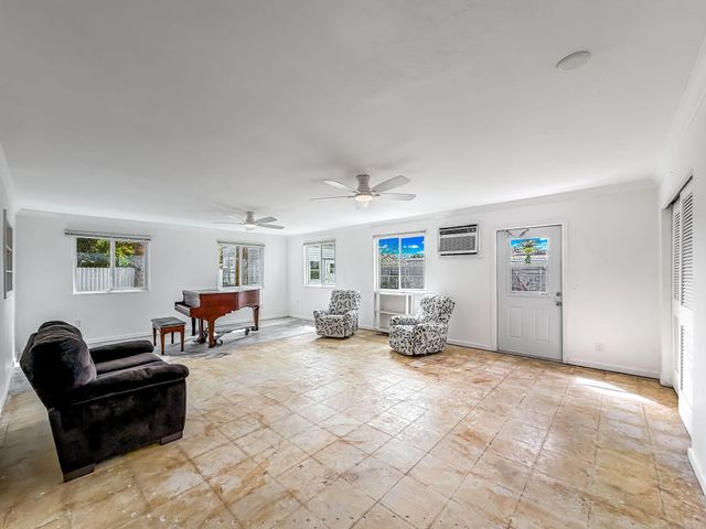 691 Snead Circle, West Palm Beach, FL 33413