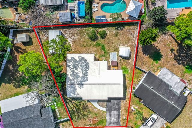 691 Snead Circle, West Palm Beach, FL 33413