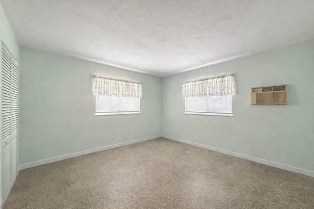 691 Snead Circle, West Palm Beach, FL 33413