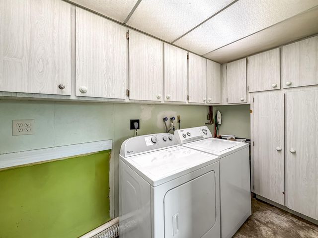 691 Snead Circle, West Palm Beach, FL 33413