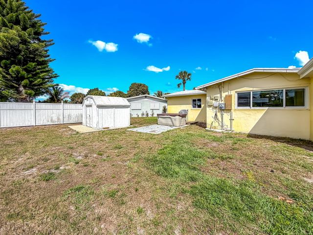 691 Snead Circle, West Palm Beach, FL 33413