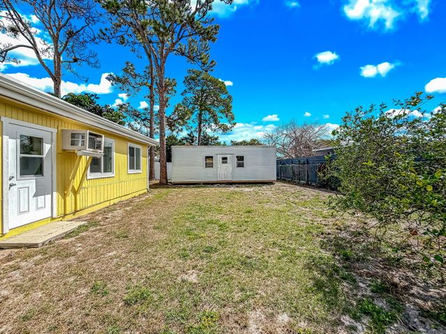 691 Snead Circle, West Palm Beach, FL 33413