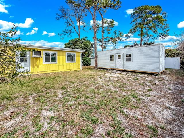 691 Snead Circle, West Palm Beach, FL 33413