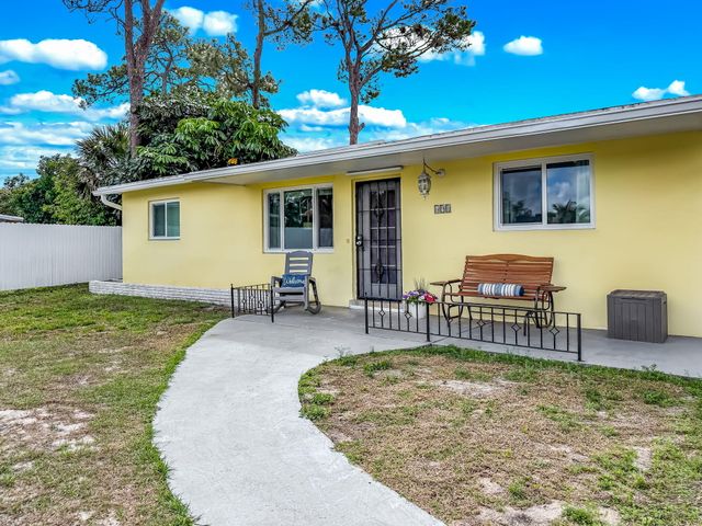 691 Snead Circle, West Palm Beach, FL 33413