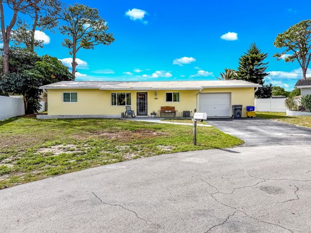 691 Snead Circle, West Palm Beach, FL 33413