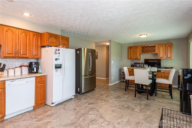 3653 Knollwood Drive, Beavercreek, OH 45432