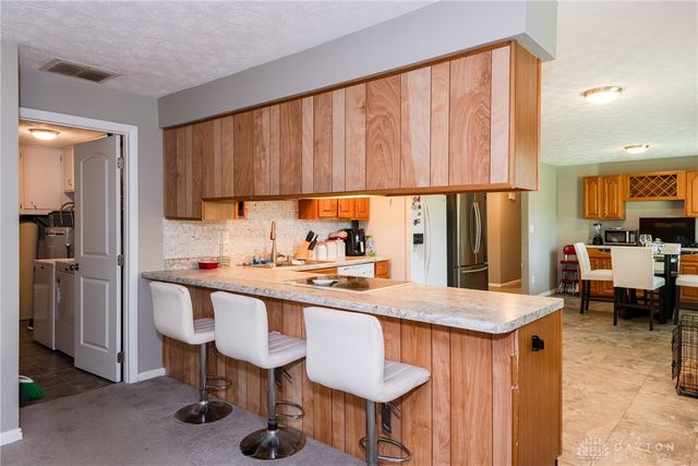 3653 Knollwood Drive, Beavercreek, OH 45432