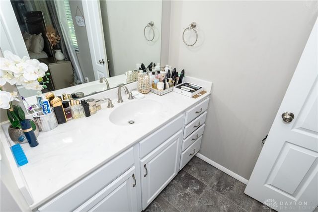 3653 Knollwood Drive, Beavercreek, OH 45432