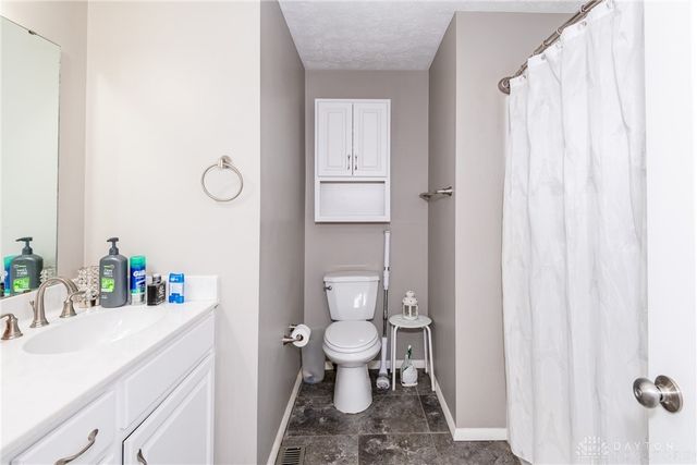 3653 Knollwood Drive, Beavercreek, OH 45432