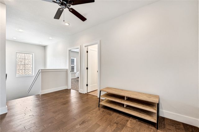2182 N Woodlark Lane, Fayetteville, AR 72704