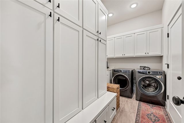 2182 N Woodlark Lane, Fayetteville, AR 72704
