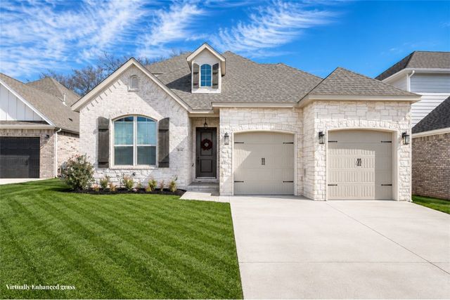 2182 N Woodlark Lane, Fayetteville, AR 72704