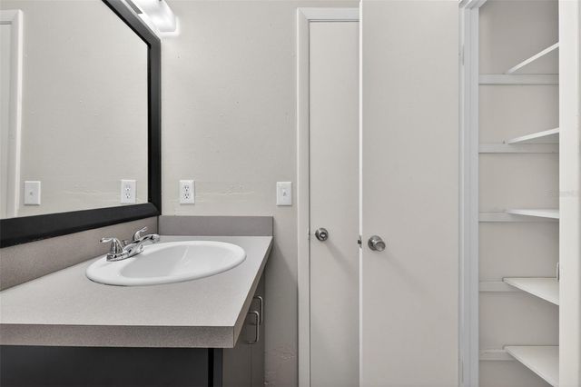 4915 BILLY DIRECT LANE, Lutz, FL 33559