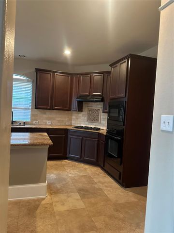 13915 Sawmill Run Lane, Houston, TX 77044