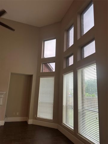 13915 Sawmill Run Lane, Houston, TX 77044