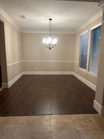 13915 Sawmill Run Lane, Houston, TX 77044