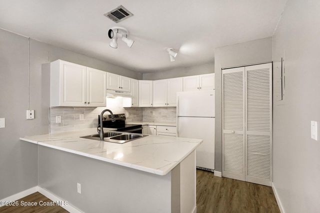 1021 Abada Court NE 107, Palm Bay, FL 32905