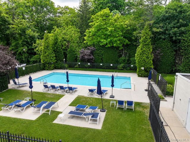 1 Scarsdale Road 409, Tuckahoe, NY 10707