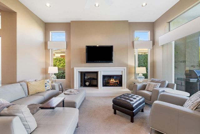 422 Desert Holly Drive, Palm Desert, CA 92211