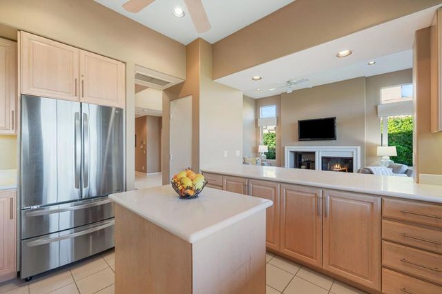 422 Desert Holly Drive, Palm Desert, CA 92211