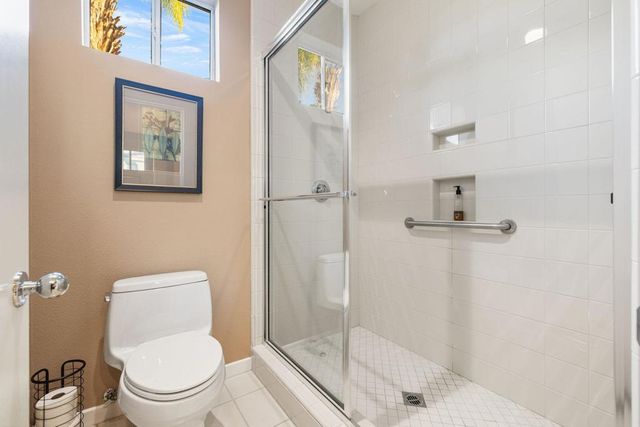 422 Desert Holly Drive, Palm Desert, CA 92211