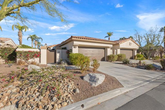 422 Desert Holly Drive, Palm Desert, CA 92211