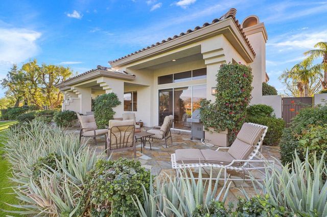 422 Desert Holly Drive, Palm Desert, CA 92211